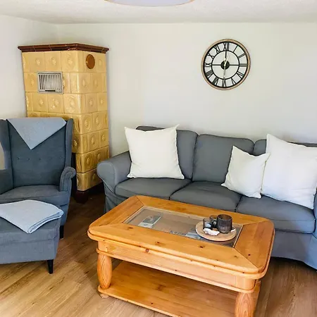 Unter Dem Reetdach Вустров